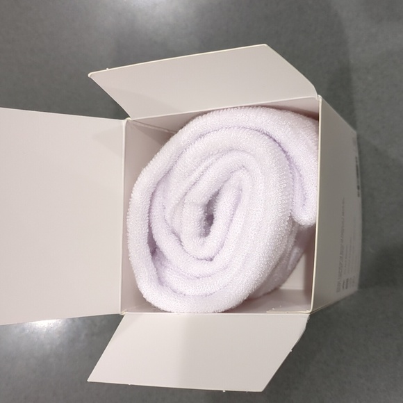 Brand New Spa Headband in original box - Picture 7 of 7